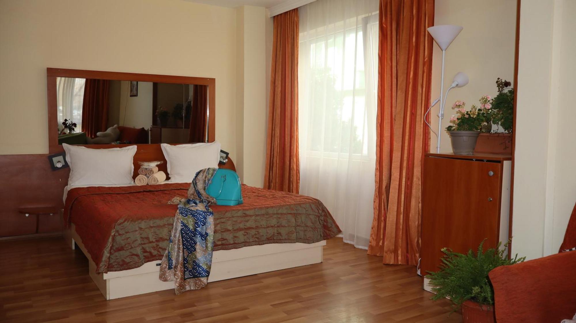 Hotel Palitra Varna Eksteriør bilde